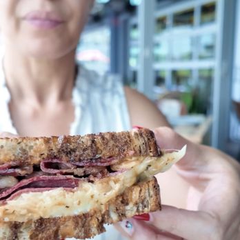 Canvas - Ruben Sandwich - New American Near Me - Orlando, Florida