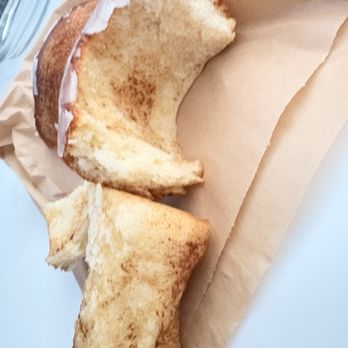 Dos Hermanos Bakery - Cinnamon rolls that are not gooey at all. - Bakeries Near Me - Beaverton, Oregon Dos Hermanos Bakery - Cinnamon rolls that are not gooey at all. - Bakeries Near Me - Beaverton, Oregon