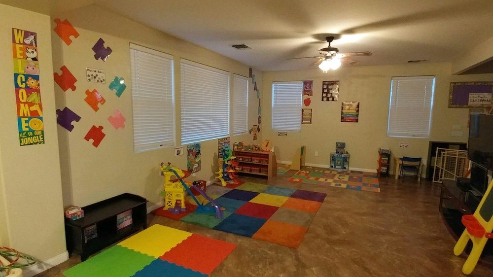 Yates Family Daycare - childcare center in Bakersfield, CA