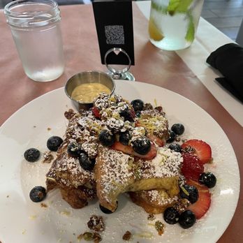 Water for Chocolate - Challah bread French toast, moonshine crème anglaise - Breakfast & Brunch Near Me - Baltimore, Maryland Water for Chocolate - Challah bread French toast, moonshine crème anglaise - Breakfast & Brunch Near Me - Baltimore, Maryland