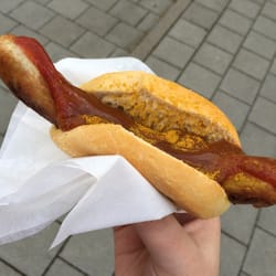 Woscht-Anna Wurst-Anna - Currywurst auf die Hand
