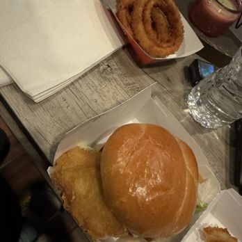 A&W Restaurant - Burgers Near Me - North Aurora, Illinois