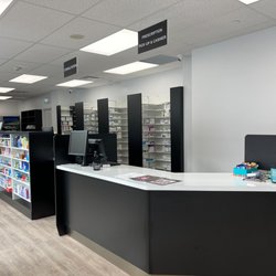 Everest Whole Health Pharmacy - Toronto pharmacy offering quick prescription pick-up, friendly service, and essential health products.