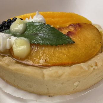 Rise Pizza And Pub - Mango lemon fruit tart dessert was perfect! - Pizza Near Me - Cumberland, Maine