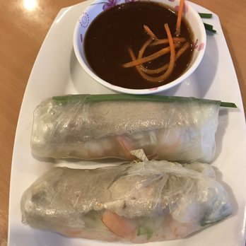 Pho Quyen Vietnamese Restaurant - A2. Fresh Spring Rolls (2) $2.95 - Vietnamese Near Me - Pinellas Park, Florida