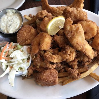 Christopher's Third Street Grille - Fried seafood platter - New American Near Me - Dover, New Hampshire Christopher's Third Street Grille - Fried seafood platter - New American Near Me - Dover, New Hampshire