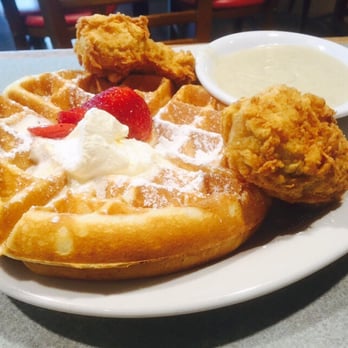 Dick's Uptown Cafe - Breakfast & Brunch Near Me - Cedar Hill, Texas