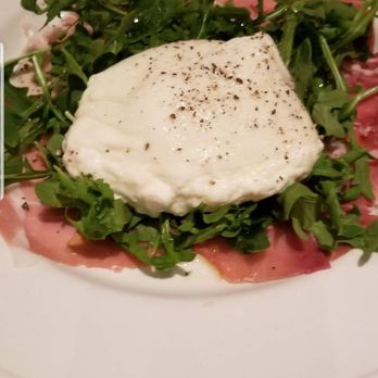 Marios Place - Burrata, prosciutto & arugula appetizer - Italian Near Me - Riverside, California Marios Place - Burrata, prosciutto & arugula appetizer - Italian Near Me - Riverside, California