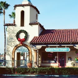Mercado del Lago Shopping Center.