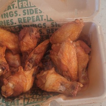 Wingstop - I ask for mild ,,, no salsa bad quality - Chicken Wings Near Me - Corona, California