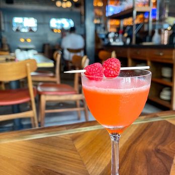 Saint & Second - Frambuesa cocktail - New American Near Me - Long Beach, California Saint & Second - Frambuesa cocktail - New American Near Me - Long Beach, California