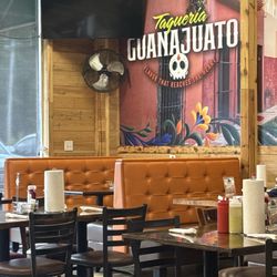 Taqueria Guanajuato - Inside booth seating