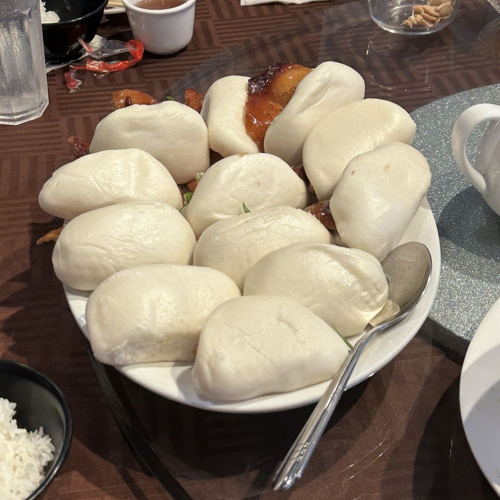 King Restaurant & Bar - peking duck w bun - Bars Near Me - Honolulu, Hawaii King Restaurant & Bar - peking duck w bun - Bars Near Me - Honolulu, Hawaii