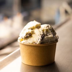 Pizza Uncommon - Butter Pecan gelato -- limited edition!