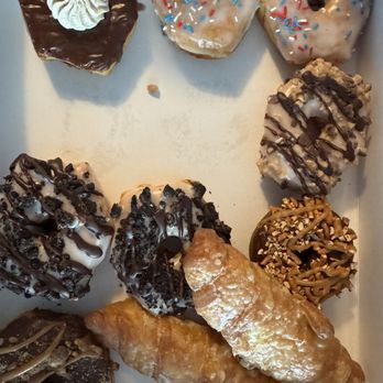 Lake Donuts - Donuts Near Me - Port Clinton, Ohio Lake Donuts - Donuts Near Me - Port Clinton, Ohio