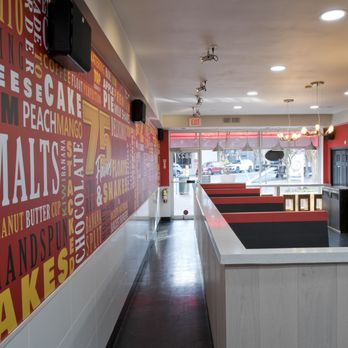 Z burger - Inside of Z Burger Bethesda! - Burgers Near Me - Bethesda, Maryland Z burger - Inside of Z Burger Bethesda! - Burgers Near Me - Bethesda, Maryland