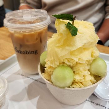 Oakobing - Mango Melon Shaved Ice and Iced Latte - Shaved Ice Near Me - Los Angeles, California Oakobing - Mango Melon Shaved Ice and Iced Latte - Shaved Ice Near Me - Los Angeles, California