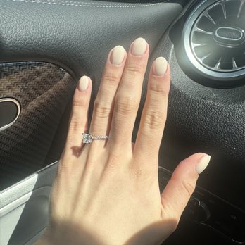 Nails of America Loop 336 - Almond shaped nails short - Nail Salons Near Me - Conroe, Texas Nails of America Loop 336 - Almond shaped nails short - Nail Salons Near Me - Conroe, Texas