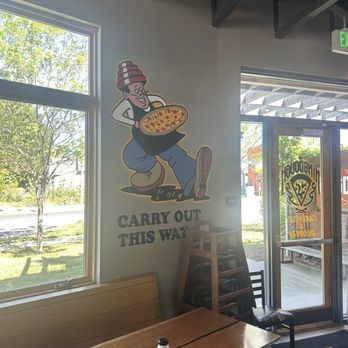 King Dough Indy - Decor - Pizza Near Me - Indianapolis, Indiana King Dough Indy - Decor - Pizza Near Me - Indianapolis, Indiana