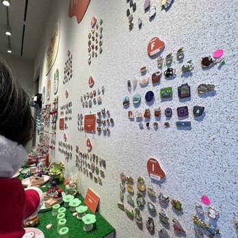 Google Visitor Experience Cafe - Cute Pop up shop with an incredible selection of merch from local artists - Cafes Near Me - Mountain View, California