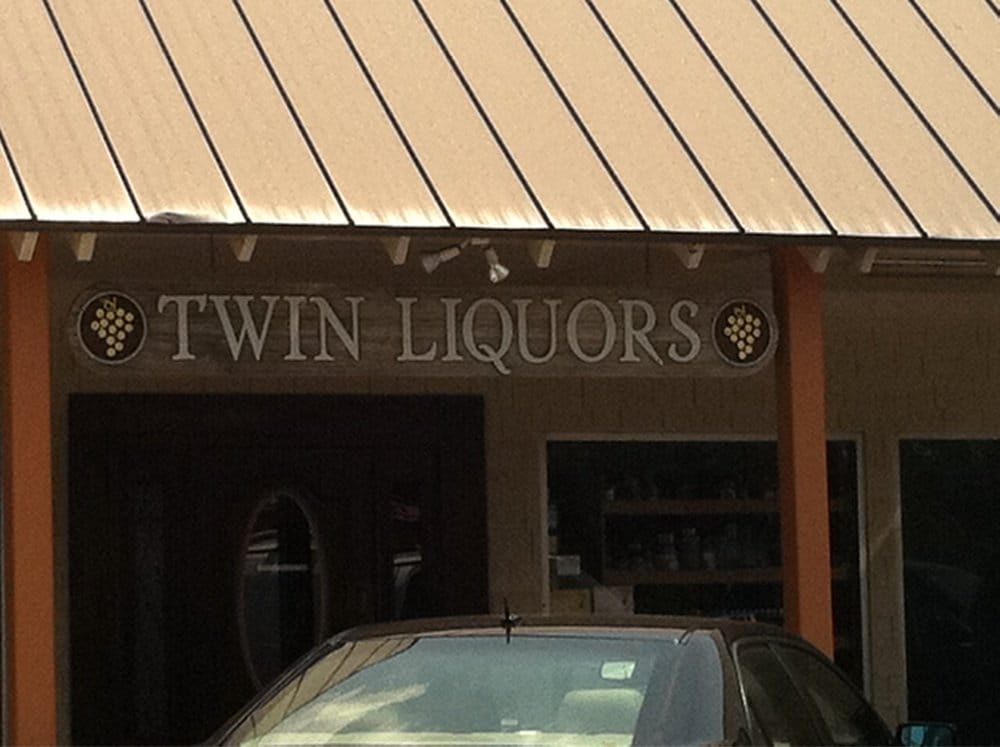 Twin Liquors Logo