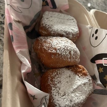 Later Gator Coffee - Beignets - Coffee & Tea Near Me - Austin, Texas