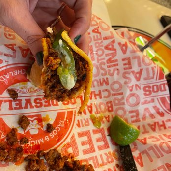 Desvelados - Taco Sonora; this is with Al pastor and cheesy Chile relleno on top. Delicious:) - Mexican Near Me - Glendale, California Desvelados - Taco Sonora; this is with Al pastor and cheesy Chile relleno on top. Delicious:) - Mexican Near Me - Glendale, California