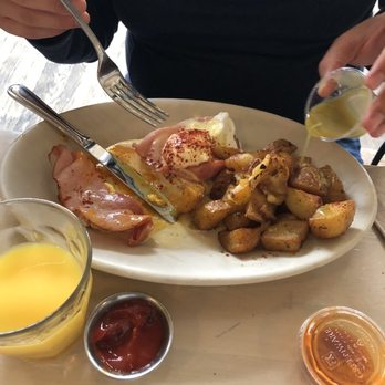 Oddfellows Cafe & Bar - Eggs Benedict - Breakfast & Brunch Near Me - Seattle, Washington Oddfellows Cafe & Bar - Eggs Benedict - Breakfast & Brunch Near Me - Seattle, Washington
