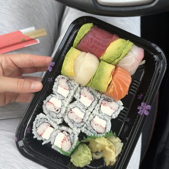 Sushi House 2 - Philadelphia Roll and Rainbow Roll - Sushi Bars Near Me - Jacksonville, Florida Sushi House 2 - Philadelphia Roll and Rainbow Roll - Sushi Bars Near Me - Jacksonville, Florida