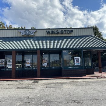 Wingstop - the front of the building - Chicken Wings Near Me - Norcross, Georgia