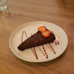 Sonoma Cellar - Flourless chocolate cake