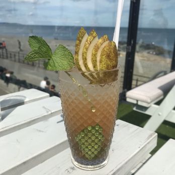 Butler & Barry Gastrobar - Best mojito in the galaxy, probably - spiced pear mojito - Gastropubs Near Me - Bray, WW