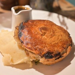 The Windmill - Steak & mushroom pie... This was outstanding.