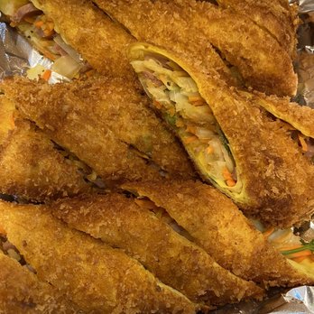 M & T Restaurant - Deep fried veggie roll - Chinese Near Me - Fairfield, New Jersey M & T Restaurant - Deep fried veggie roll - Chinese Near Me - Fairfield, New Jersey
