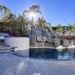 Apex Pools - Alpine Pool/Spa/Grotto/Slide Build