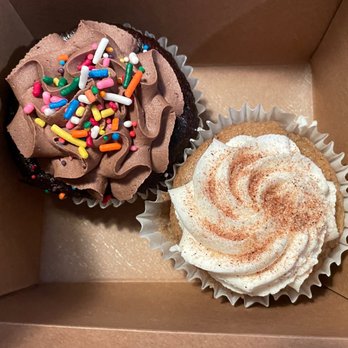 Angel Cakes Cupcakes - Bakeries Near Me - Oakland, California