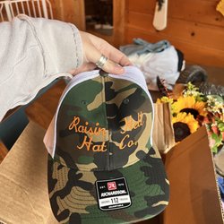 Epic Sports - Damaged hat