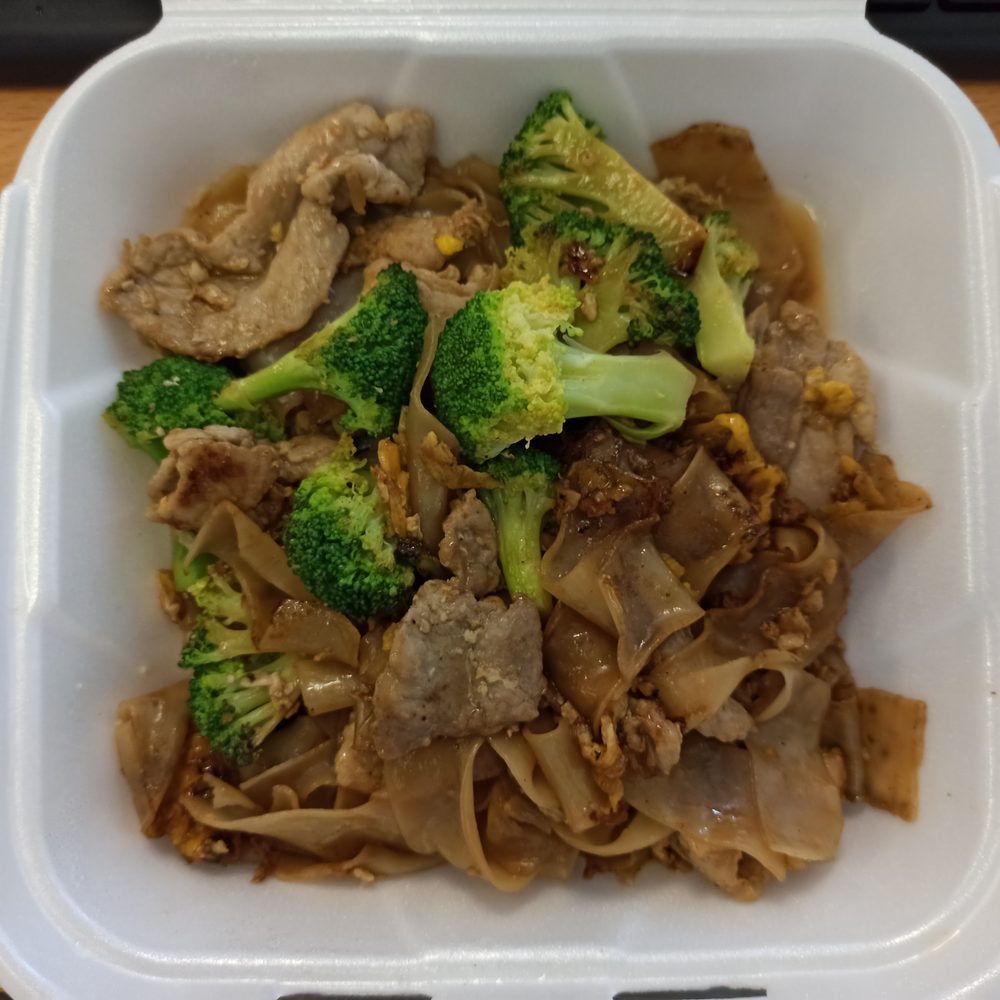 Bangkok BBQ - Pad see ew noodle - Thai Near Me - Walnut, California Bangkok BBQ - Pad see ew noodle - Thai Near Me - Walnut, California