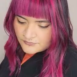 Woman's Haircut & Style