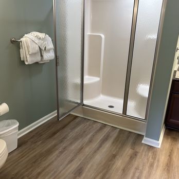 Massanutten Resort - Shower - Hotels Near Me - Massanutten, Virginia
