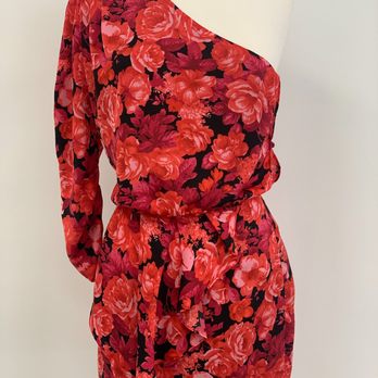 XFL Elegance - Women's Clothing Near Me - Downey, California XFL Elegance - Women's Clothing Near Me - Downey, California