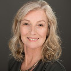Michaela McGivern - Expand  into extraordinary possibilities with support and guidance Discover innovative strategies to reach your business goals.
