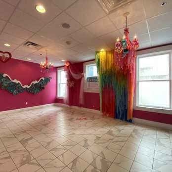 Sweet Pete's Candy - Candy Stores Near Me - Jacksonville, Florida