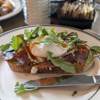 Bristol Sunset Cafe - Avocado toast - Breakfast & Brunch Near Me - Bristol, Rhode Island