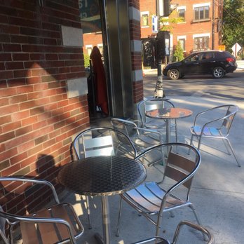 Taqueria Chilangos - tables and chairs on a sidewalk - Mexican Near Me - Montreal, Quebec Taqueria Chilangos - tables and chairs on a sidewalk - Mexican Near Me - Montreal, Quebec