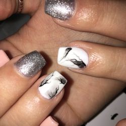 Lacquer Nail Bar