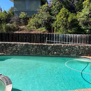HD Fence - Here is the before picture - Fences & Gates Near Me HD Fence - Here is the before picture - Fences & Gates Near Me