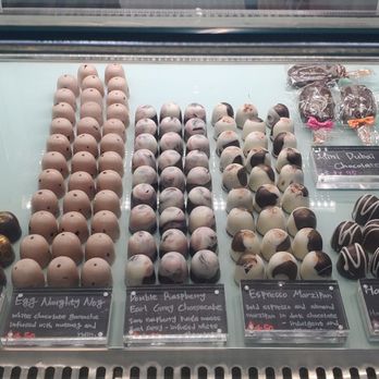 Le Belisse Cafe  - Desserts Near Me - Vancouver, British Columbia