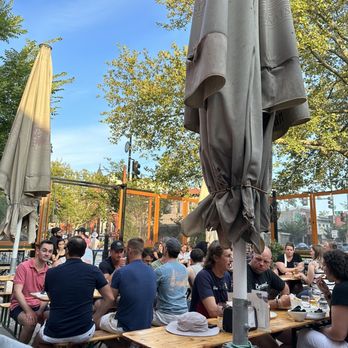 Dacha Beer Garden - Patio bar area - Beer Gardens Near Me - Washington, DC, District of Columbia