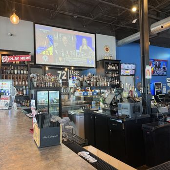 72 Table & Tap - Bar - American Near Me - Omaha, Nebraska